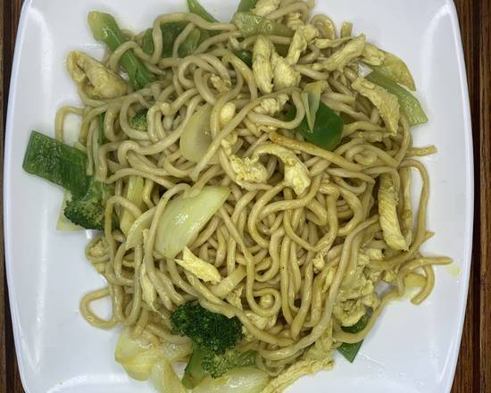 Curry Chicken Fried Noodle 咖喱鸡肉炒面